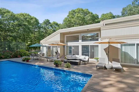 14 Woodland Lane