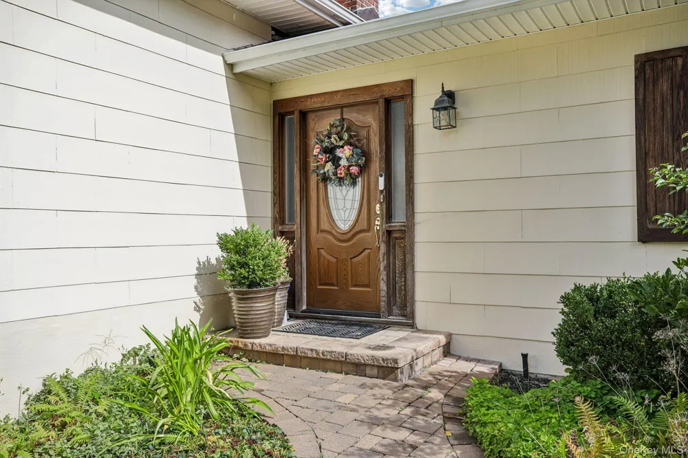 1 Brentwood Drive Pleasantville, NY 10570