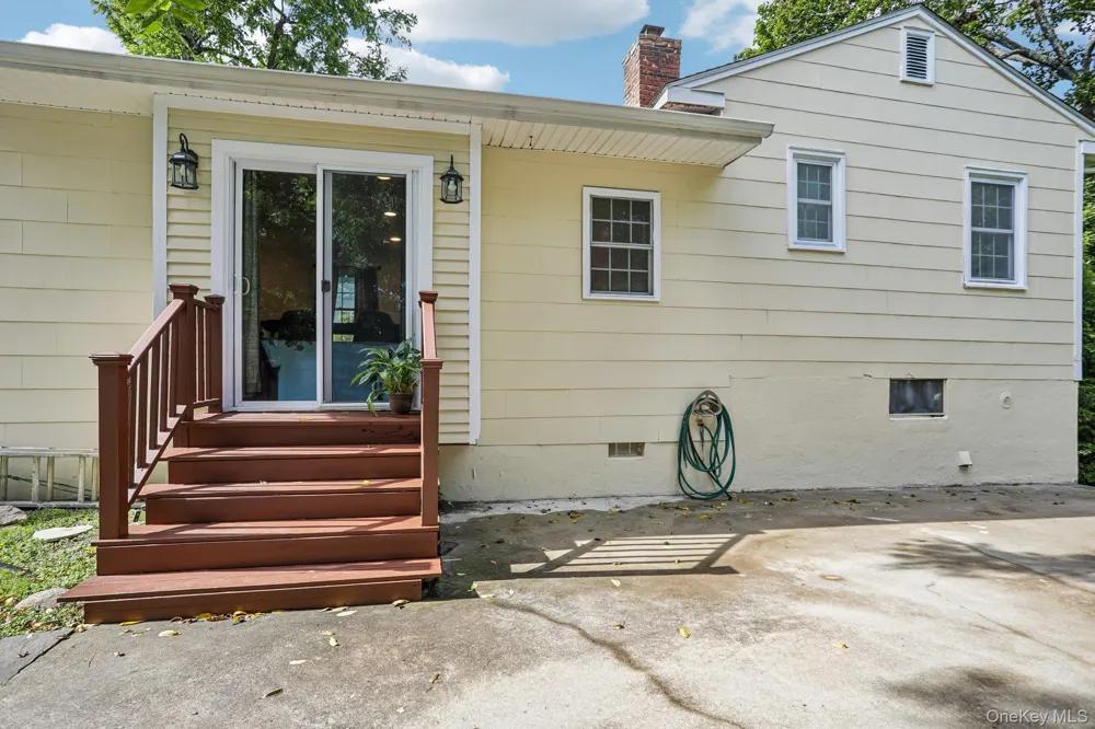 1 Brentwood Drive Pleasantville, NY 10570