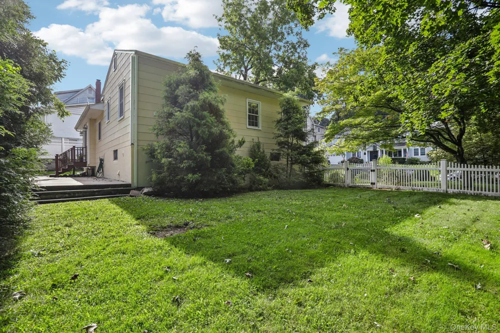 1 Brentwood Drive Pleasantville, NY 10570