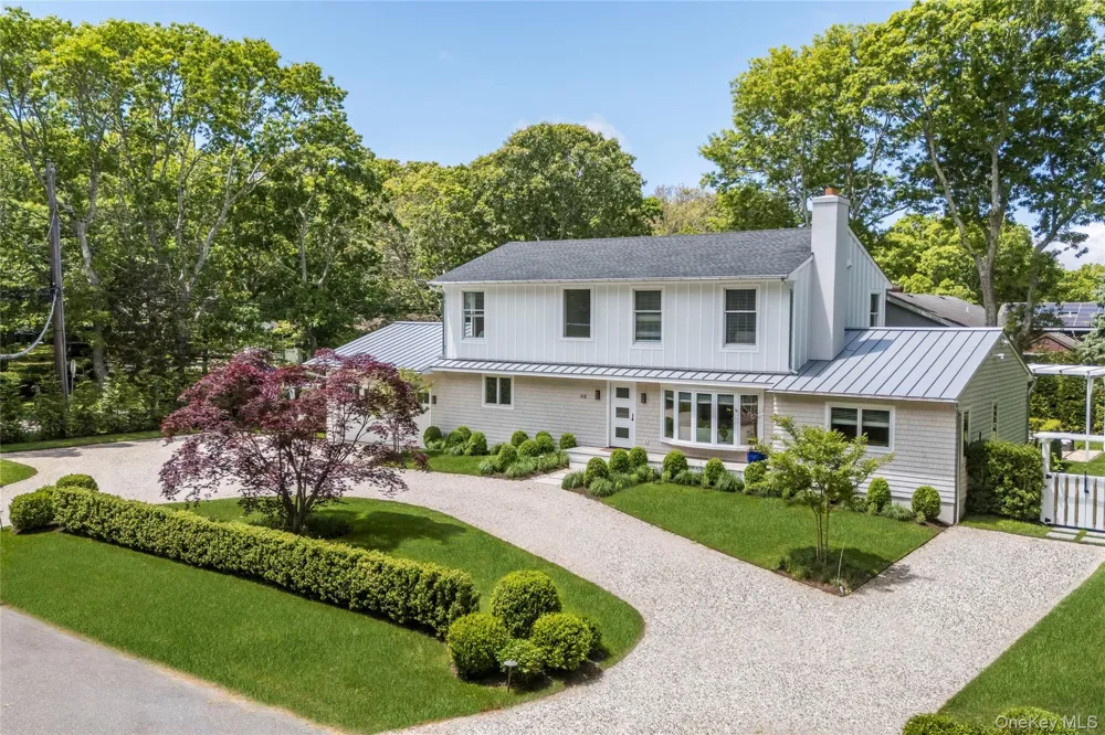 48 Beechwood Drive Southampton, NY 11968