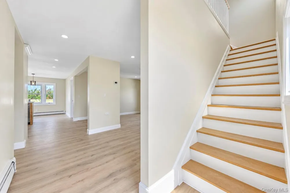 891 S Bay Street Lindenhurst, NY 11757