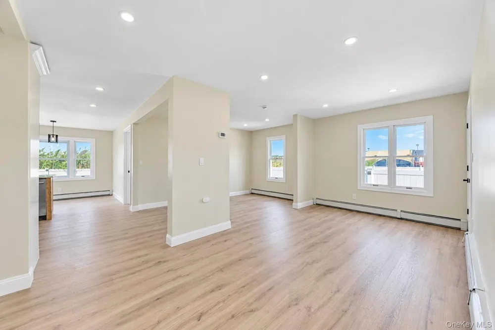 891 S Bay Street Lindenhurst, NY 11757