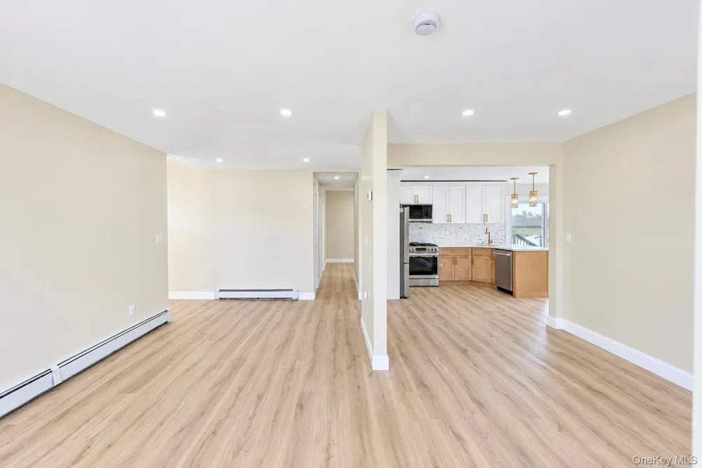 891 S Bay Street Lindenhurst, NY 11757