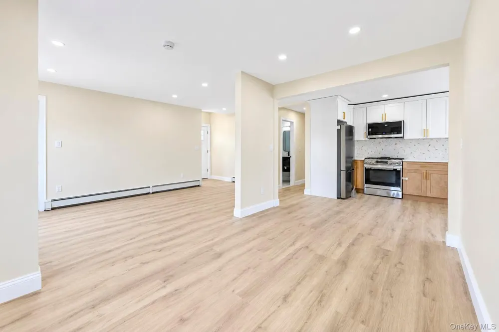 891 S Bay Street Lindenhurst, NY 11757