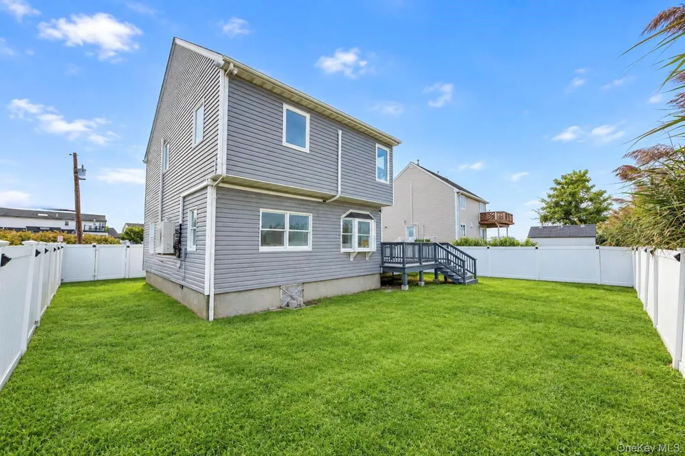 891 S Bay Street Lindenhurst, NY 11757