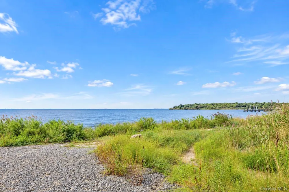891 S Bay Street Lindenhurst, NY 11757