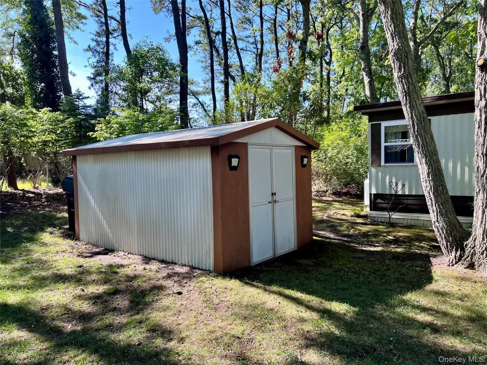 433 Mill Road #91 Calverton, NY 11933