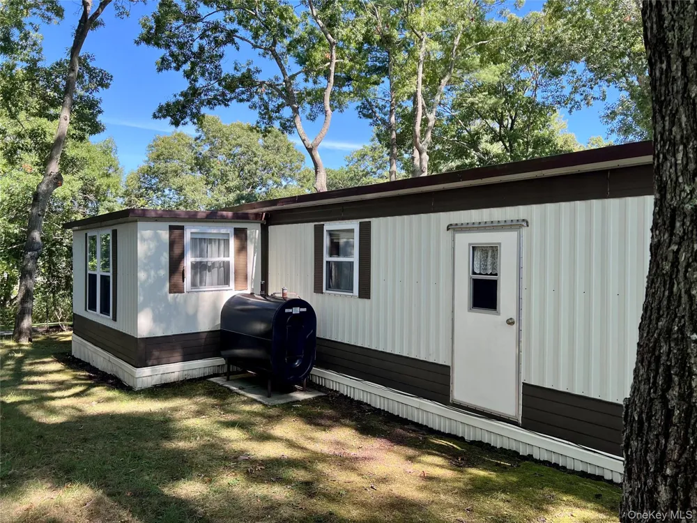 433 Mill Road #91 Calverton, NY 11933
