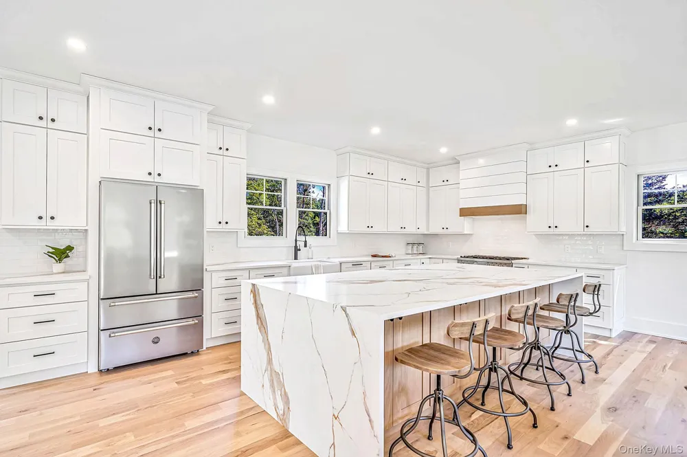 3 Vail Avenue East Quogue, NY 11942