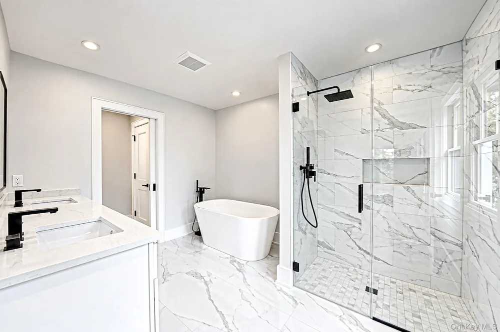 3 Vail Avenue East Quogue, NY 11942