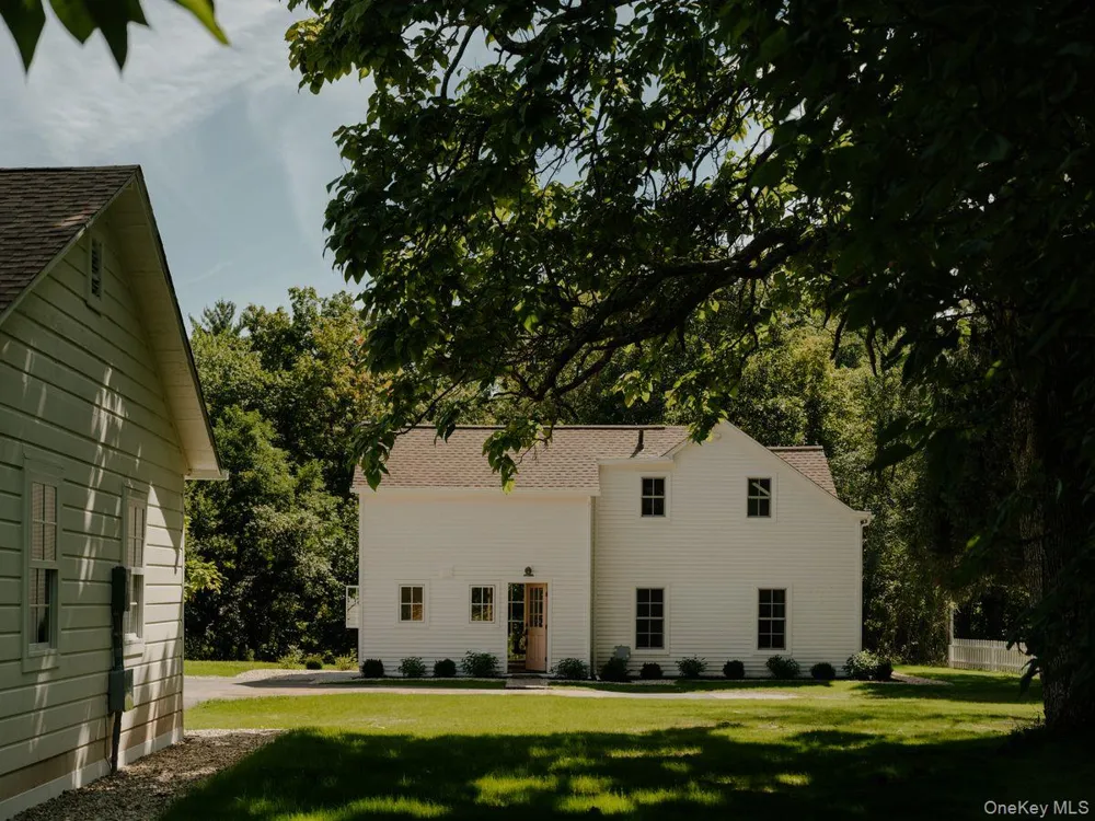 300 Band Camp Road Saugerties, NY 12477