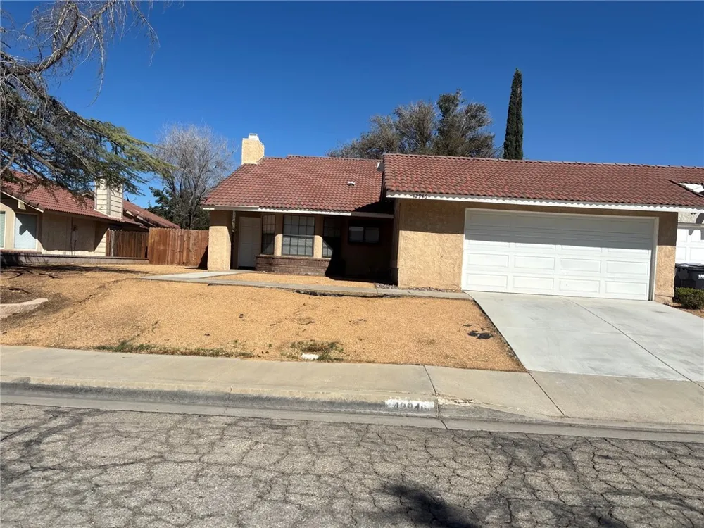 42946 39th Street W Lancaster, CA 93536