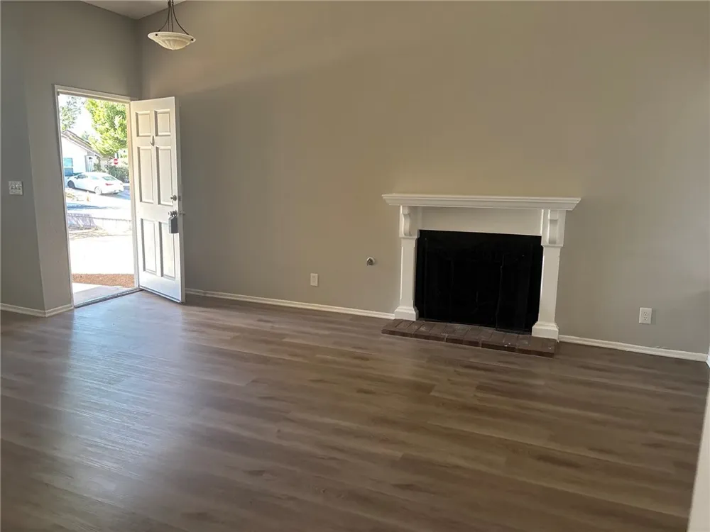 42946 39th Street W Lancaster, CA 93536