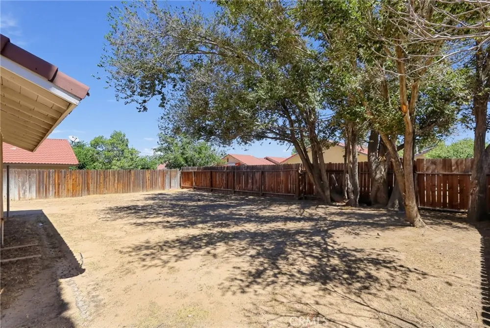 42946 39th Street W Lancaster, CA 93536