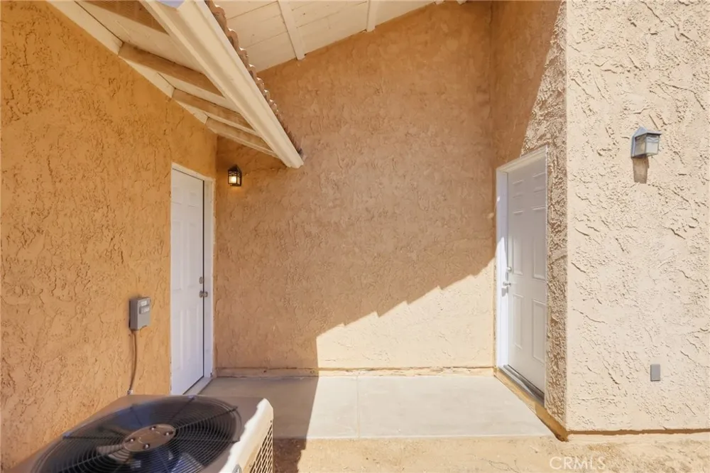 42946 39th Street W Lancaster, CA 93536