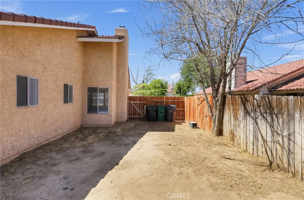 42946 39th Street W Lancaster, CA 93536