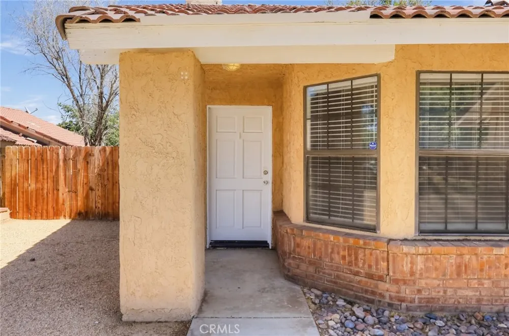 42946 39th Street W Lancaster, CA 93536