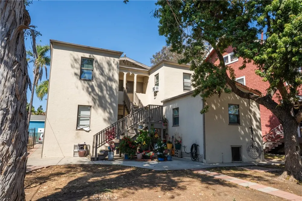920 Park Long Beach, CA 90813