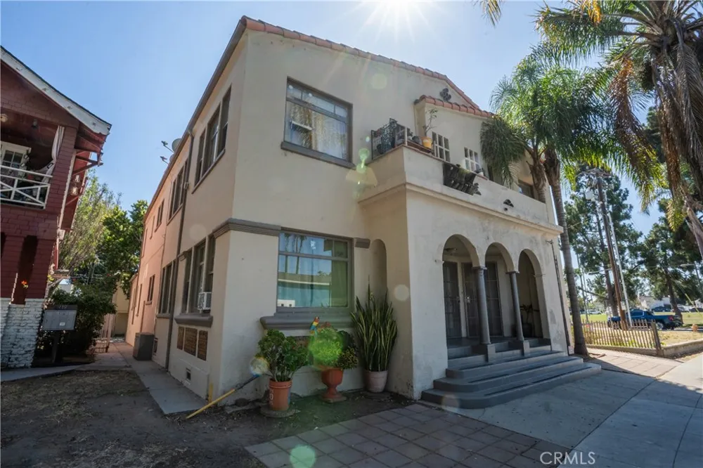 920 Park Long Beach, CA 90813