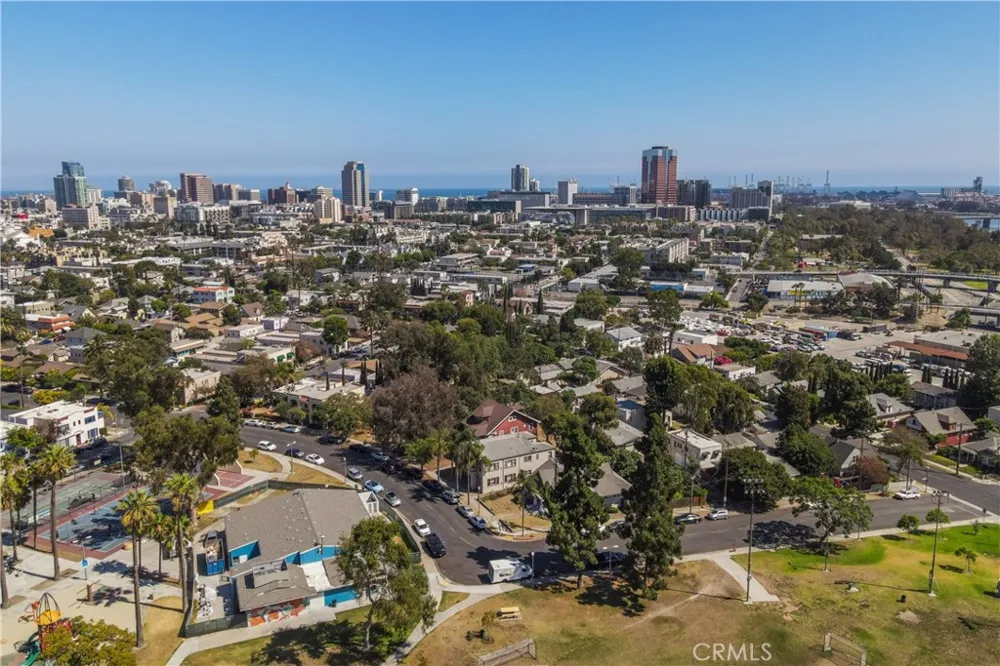 920 Park Long Beach, CA 90813