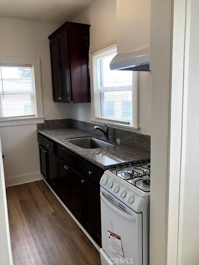 920 Park Long Beach, CA 90813