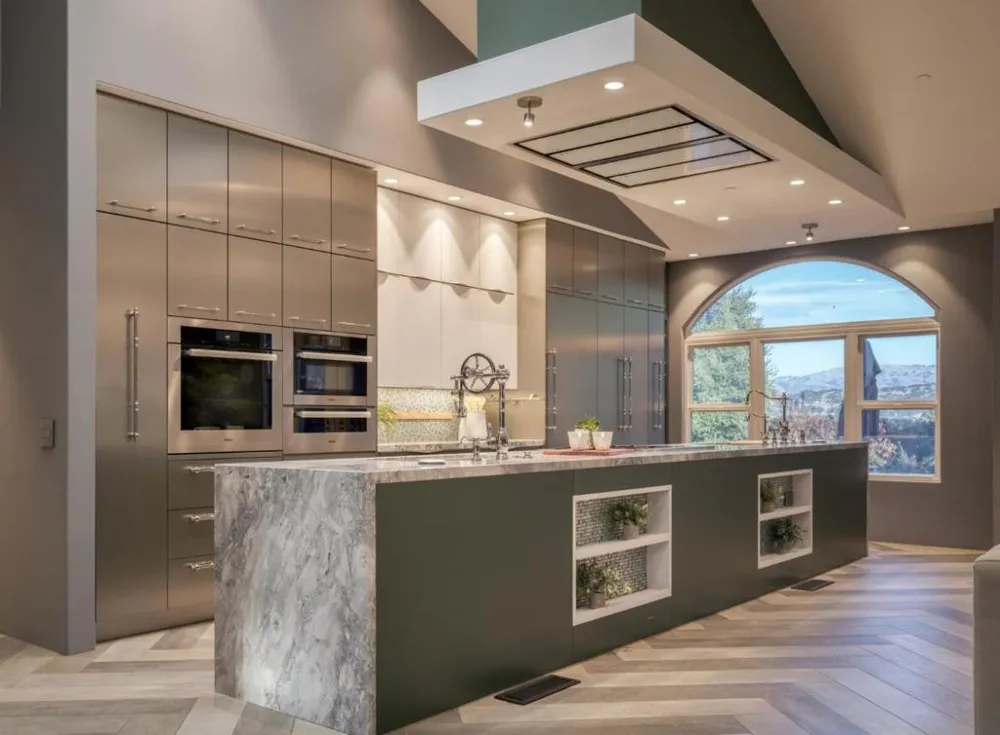23715 Determine Lane Monterey, CA 93940