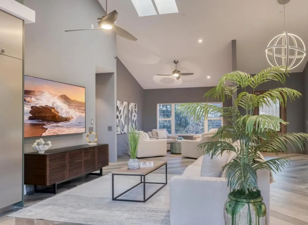 23715 Determine Lane Monterey, CA 93940