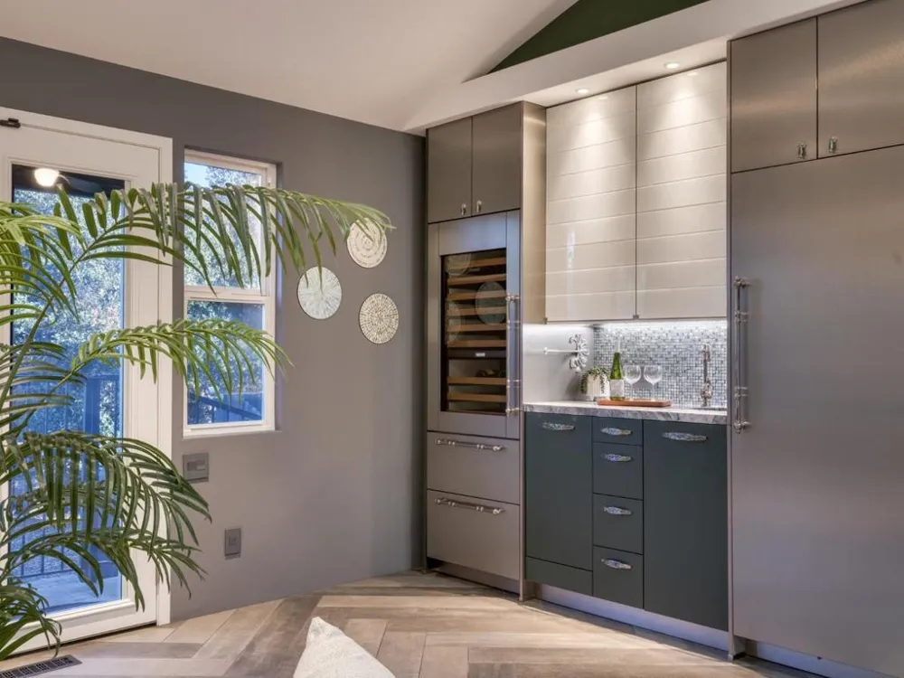 23715 Determine Lane Monterey, CA 93940