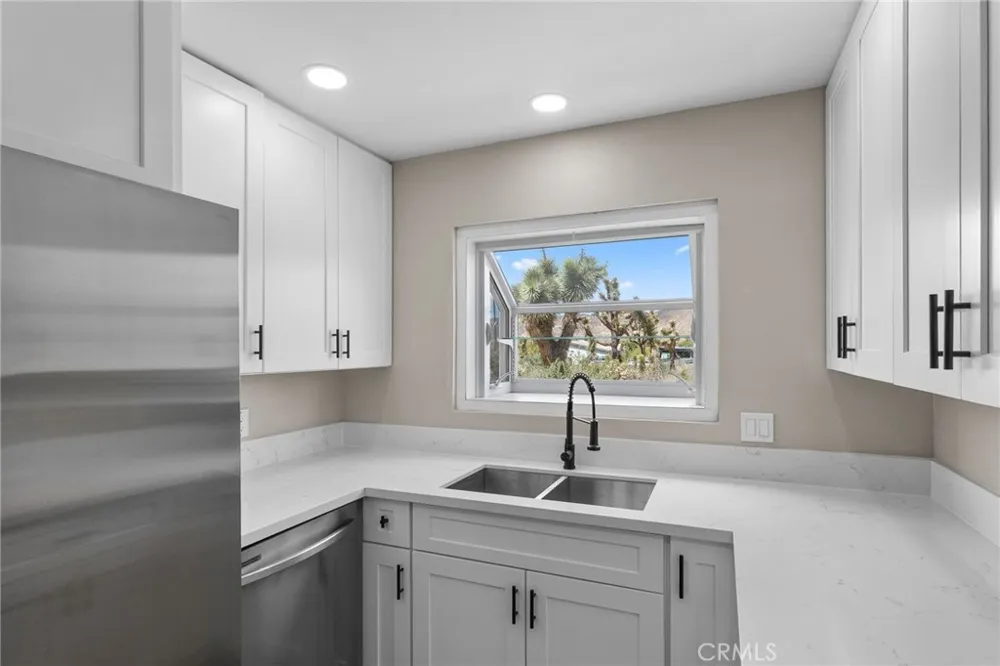 7888 Fox Trail Yucca Valley, CA 92284