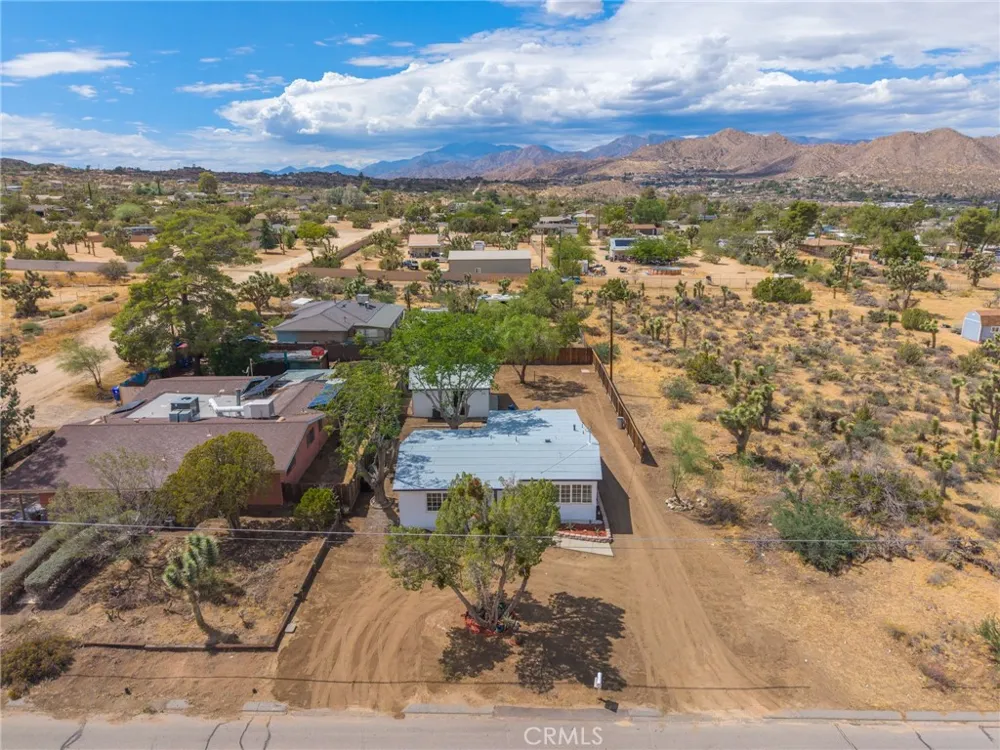 7888 Fox Trail Yucca Valley, CA 92284