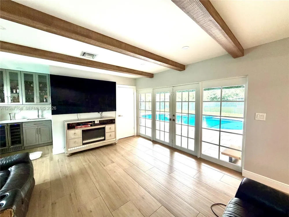 580 NW 66th Ave Plantation, FL 33317