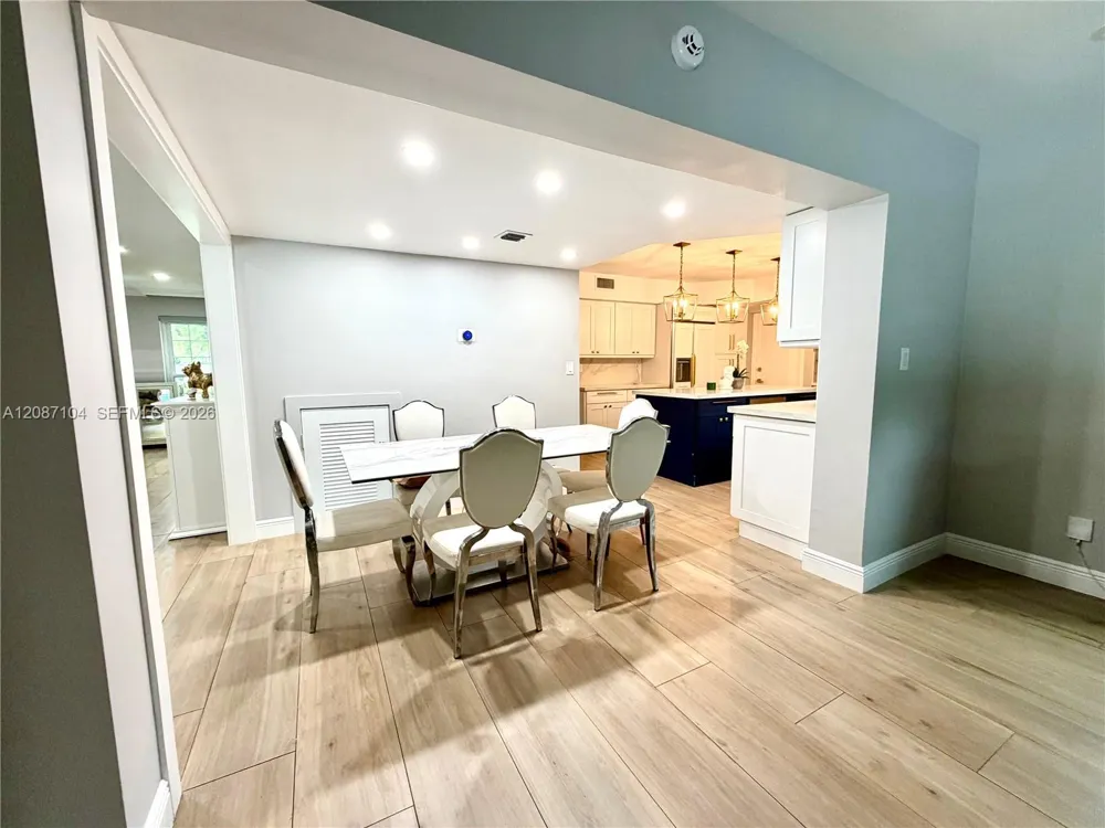 580 NW 66th Ave Plantation, FL 33317