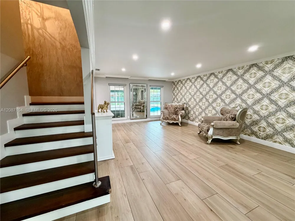 580 NW 66th Ave Plantation, FL 33317