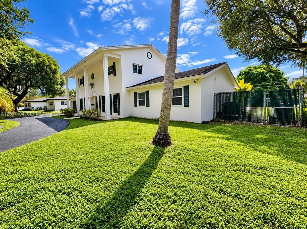580 NW 66th Ave Plantation, FL 33317