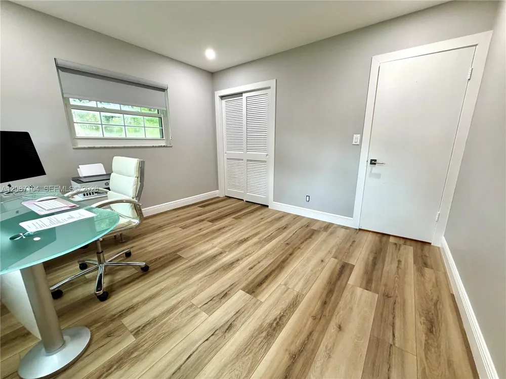 580 NW 66th Ave Plantation, FL 33317