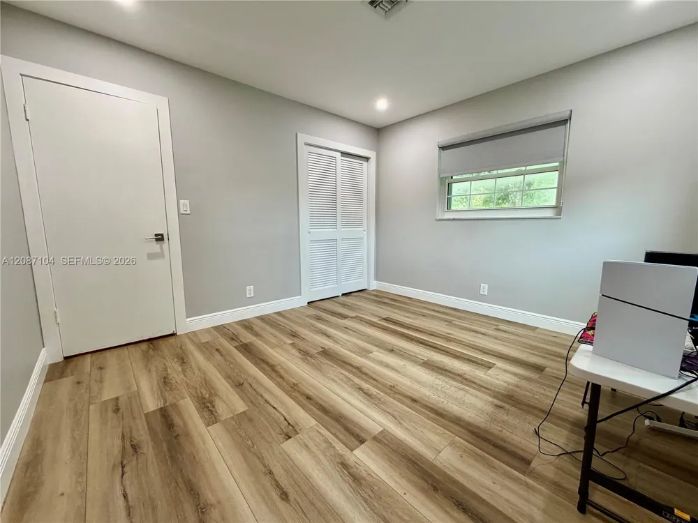 580 NW 66th Ave Plantation, FL 33317