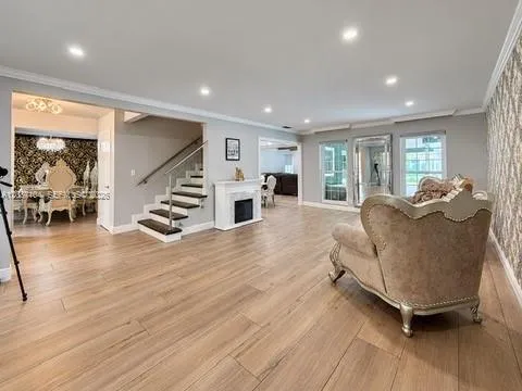 580 NW 66th Ave Plantation, FL 33317