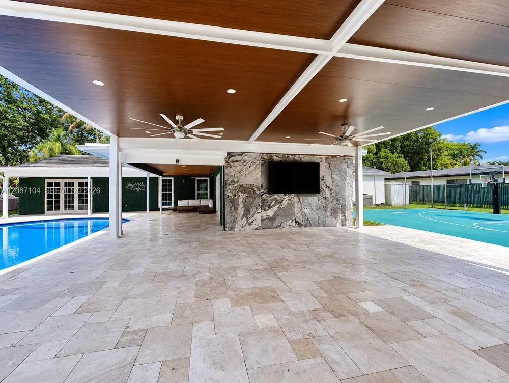 580 NW 66th Ave Plantation, FL 33317
