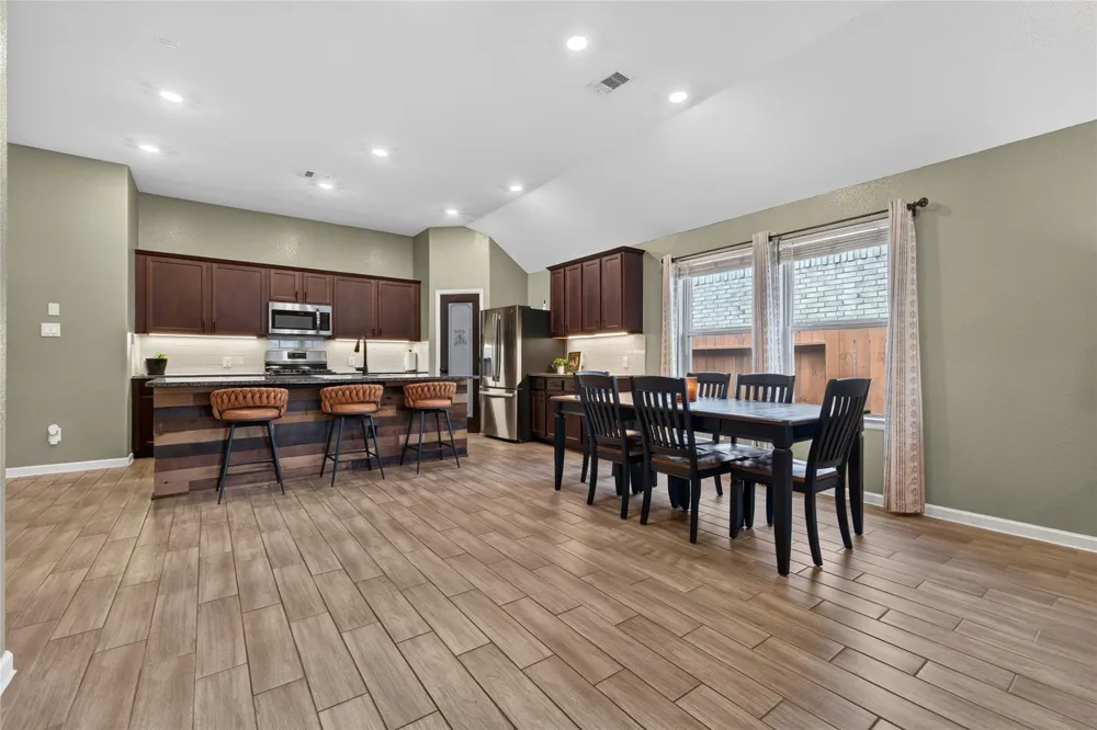 25526 Rancho Espirito Lane Katy, TX 77493