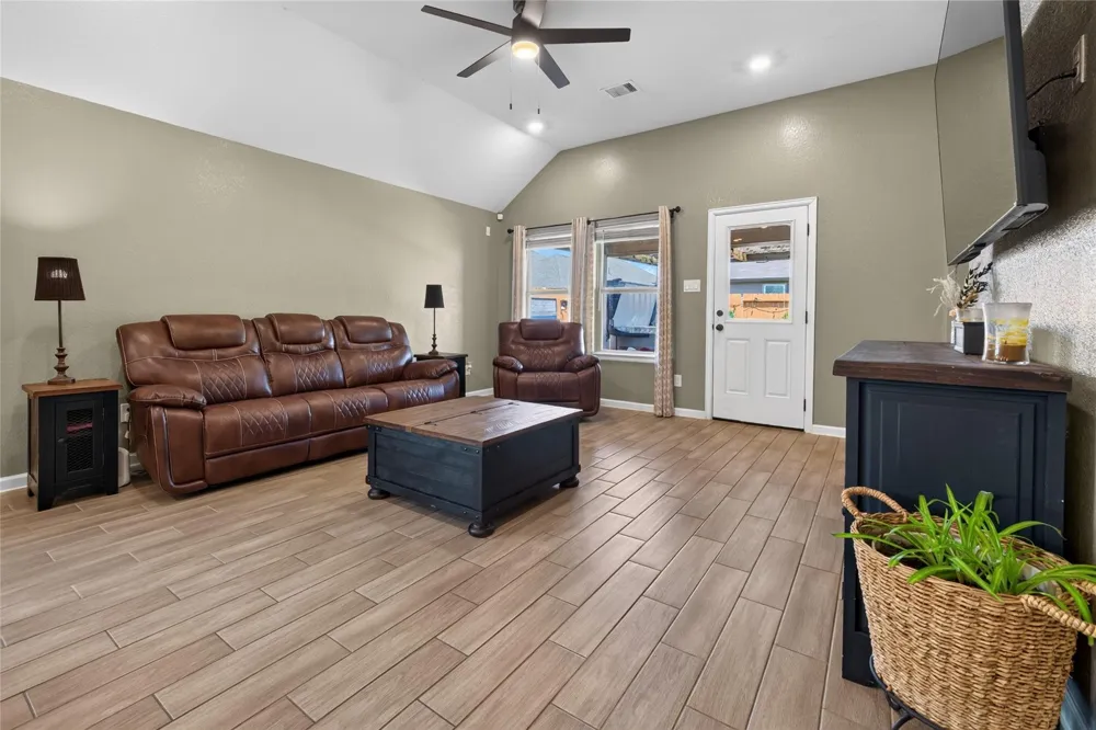 25526 Rancho Espirito Lane Katy, TX 77493