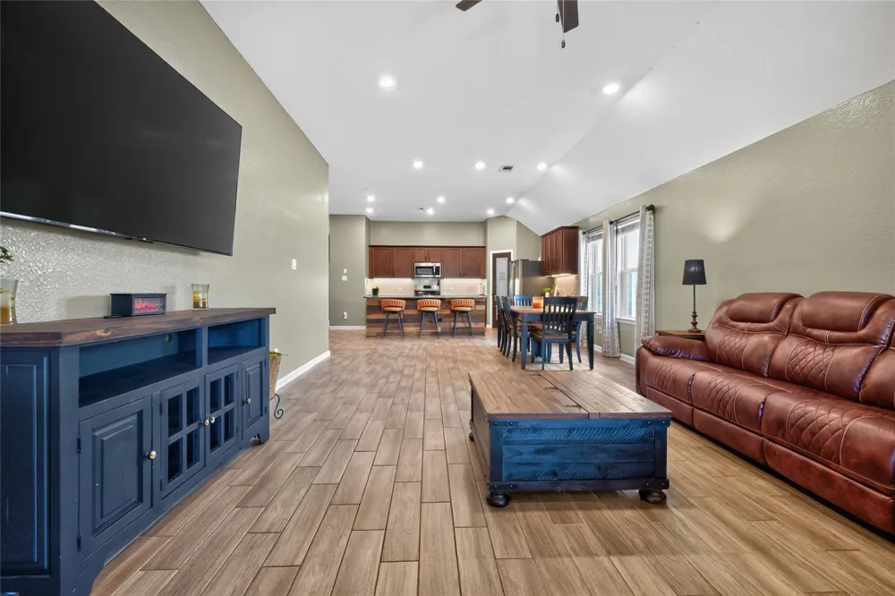 25526 Rancho Espirito Lane Katy, TX 77493