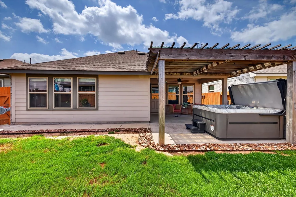 25526 Rancho Espirito Lane Katy, TX 77493