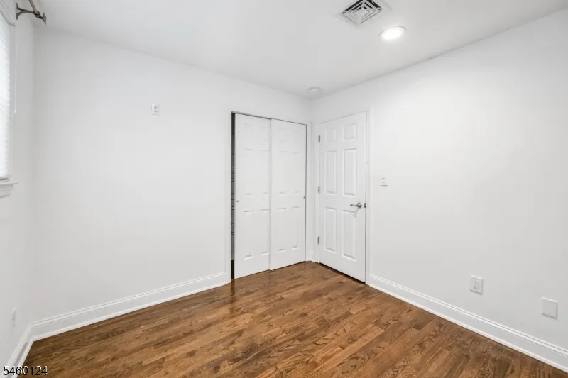 23 Hampshire Rd Paramus, NJ 07652