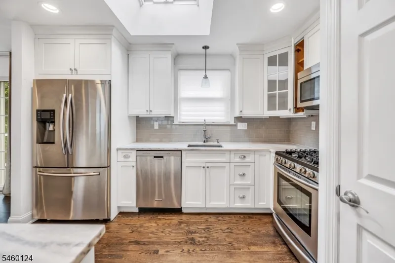 23 Hampshire Rd Paramus, NJ 07652