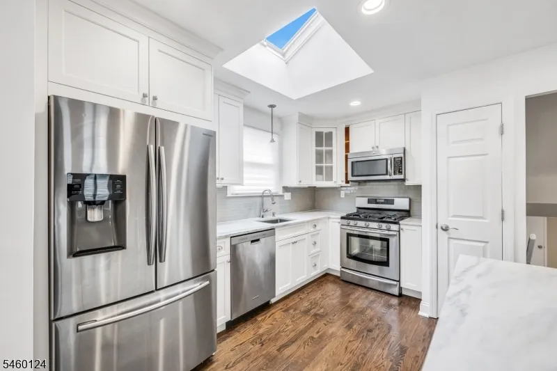 23 Hampshire Rd Paramus, NJ 07652