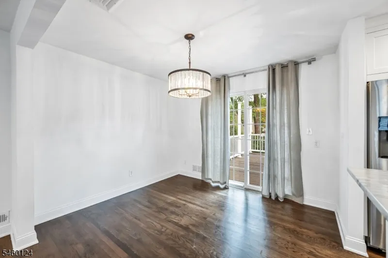 23 Hampshire Rd Paramus, NJ 07652