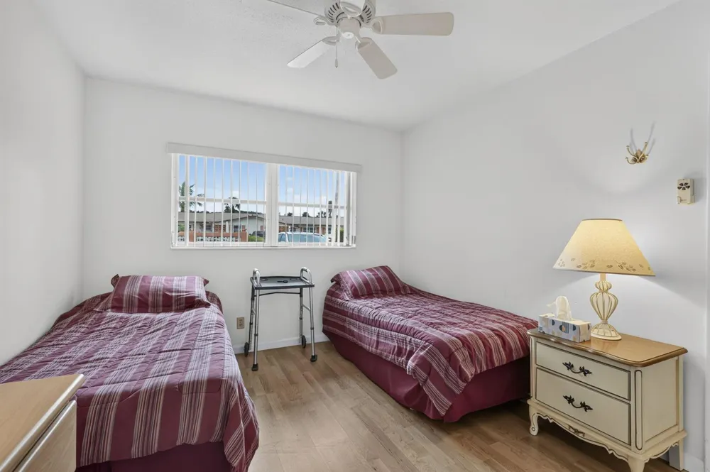 2990 Crosley Drive E #G West Palm Beach, FL 33415