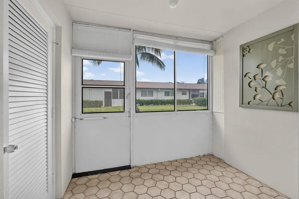 2990 Crosley Drive E #G West Palm Beach, FL 33415
