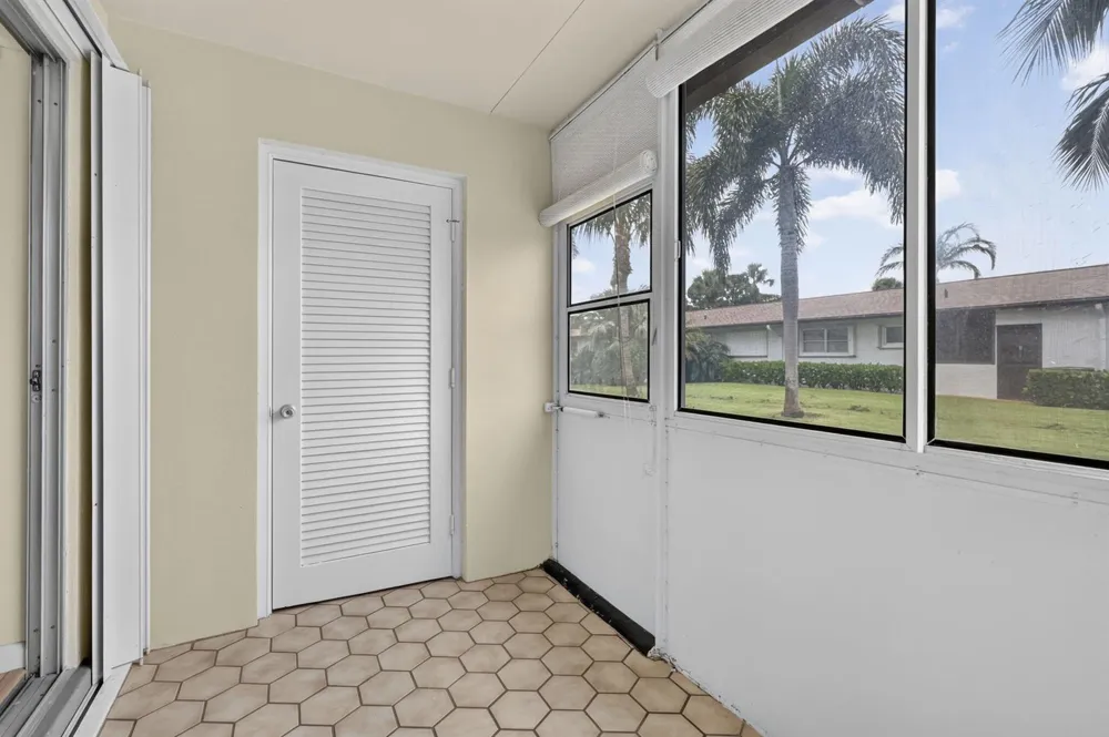 2990 Crosley Drive E #G West Palm Beach, FL 33415
